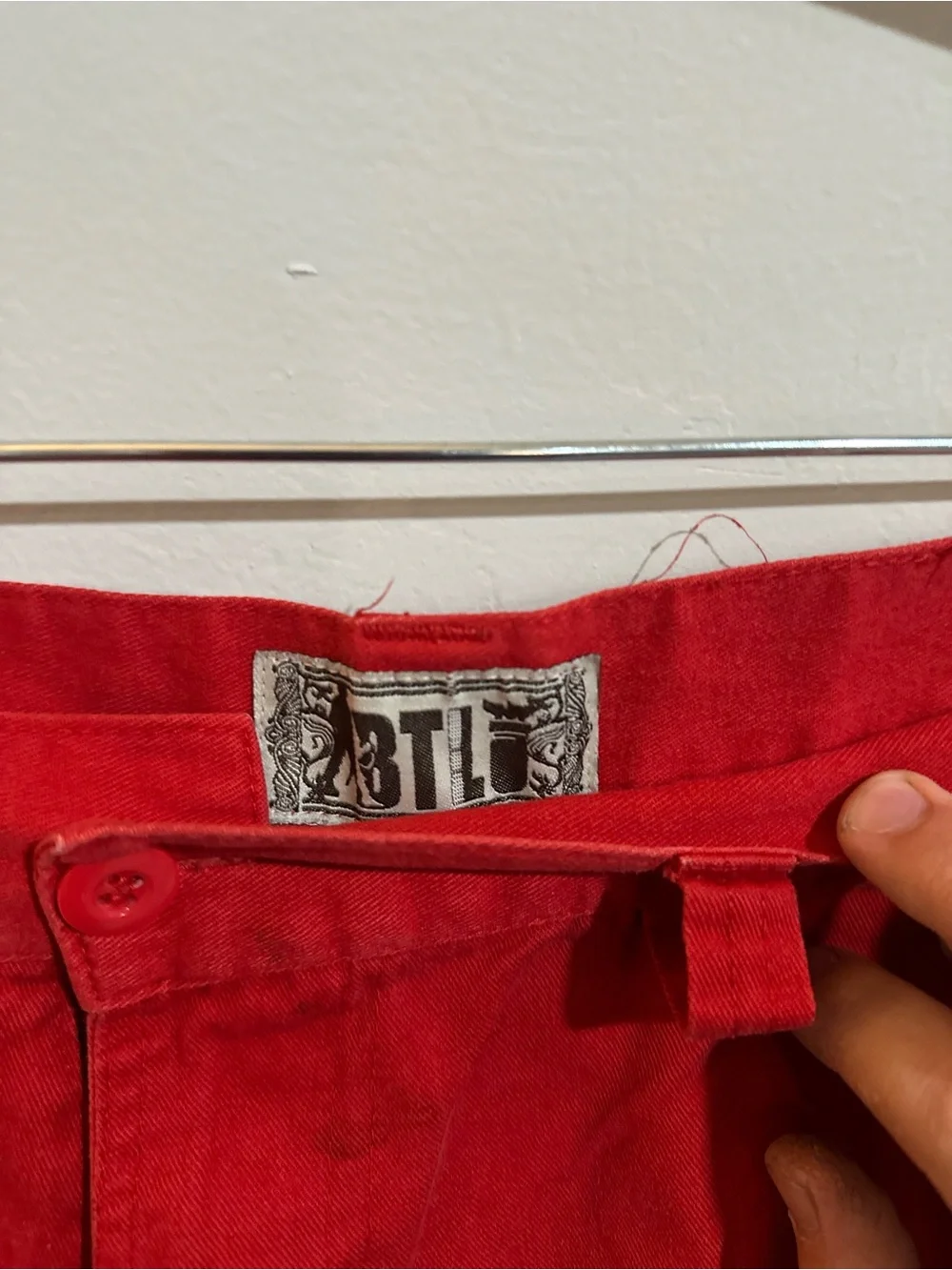 Men's Red Cargo Shorts - Casual Utility Style